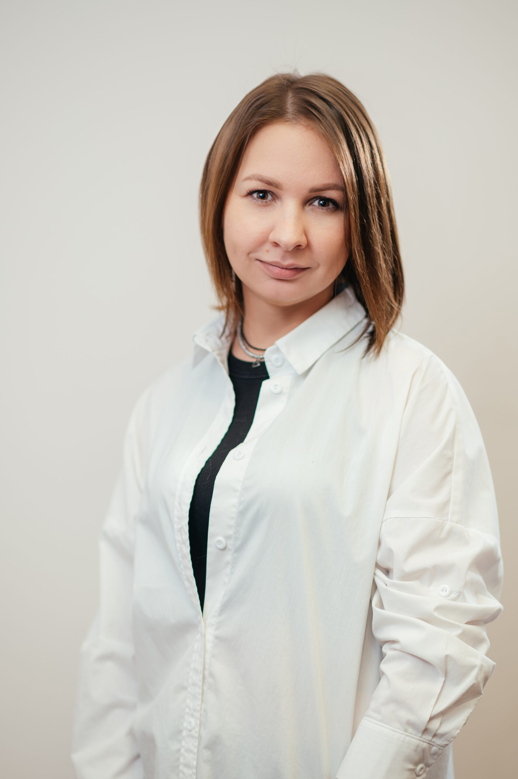 Алёна_ведущий специалист по закупкам