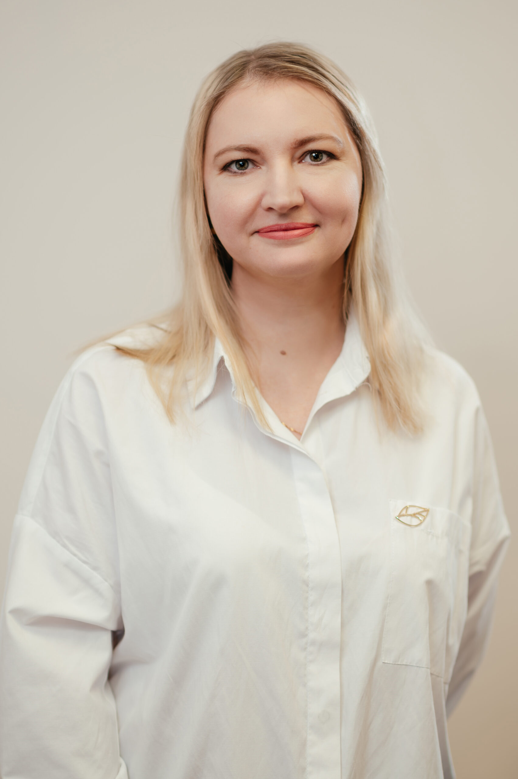 Викторова_руководитель отдела по работе с клиентами